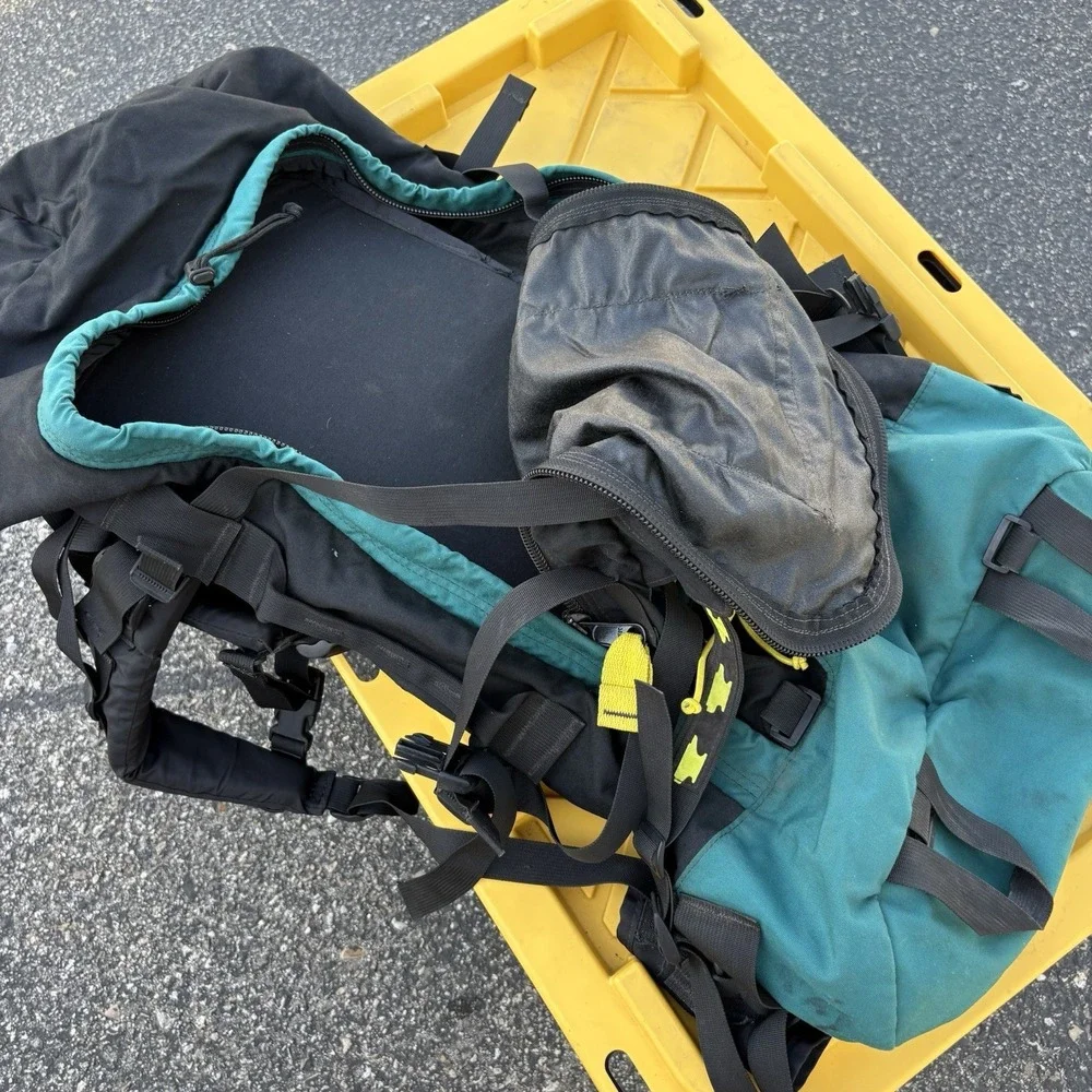 Vtg Mountainsmith Backpacking Pack Black Teal‎ Heritage Internal Aluminum Frame